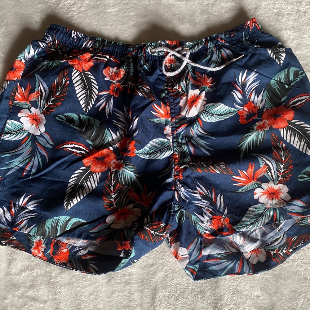 Short Swim trunks mens medium
